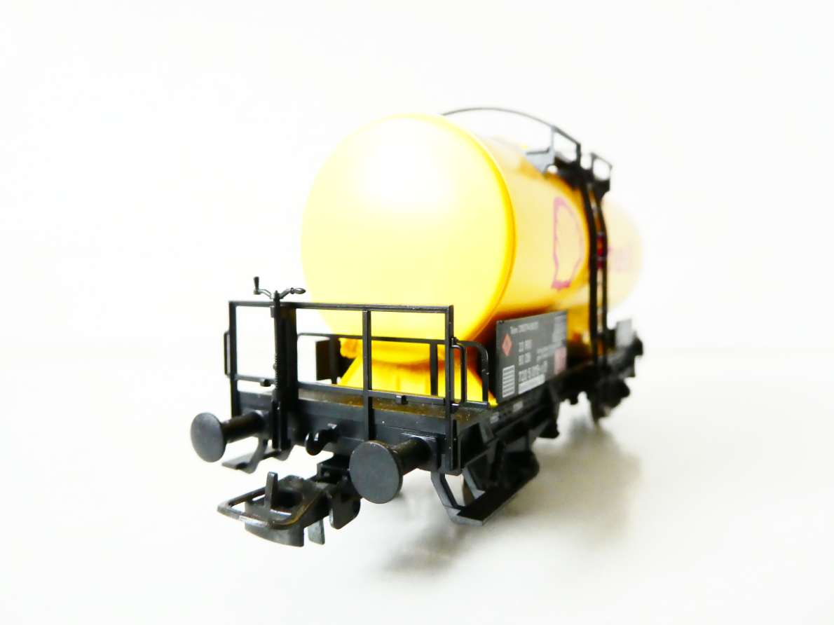 H0 FLEISCHMANN 5411 Cisternový vůz Shell 23 80 720 5 015-2 DB TOP STAV NEPOUŽITÝ