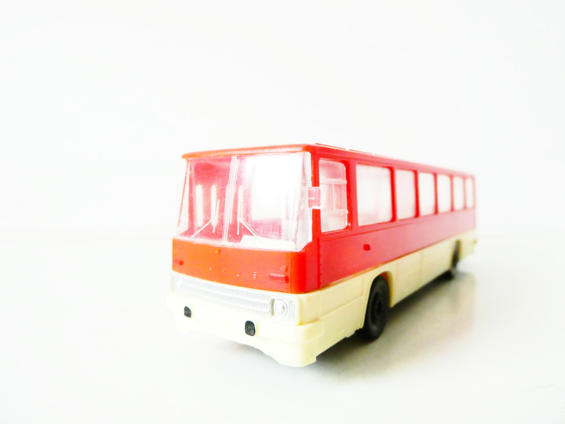 H0 VEB Berlinplast Autobus IKARUS 260 PĚKNÝ STAV