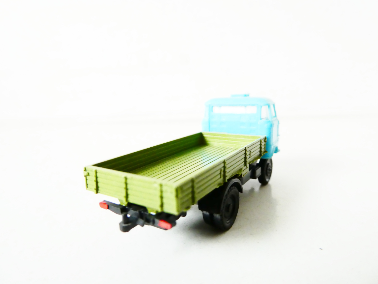 TT VEB Berlinplast Nákladní automobil IFA W50 valník PĚKNÝ STAV