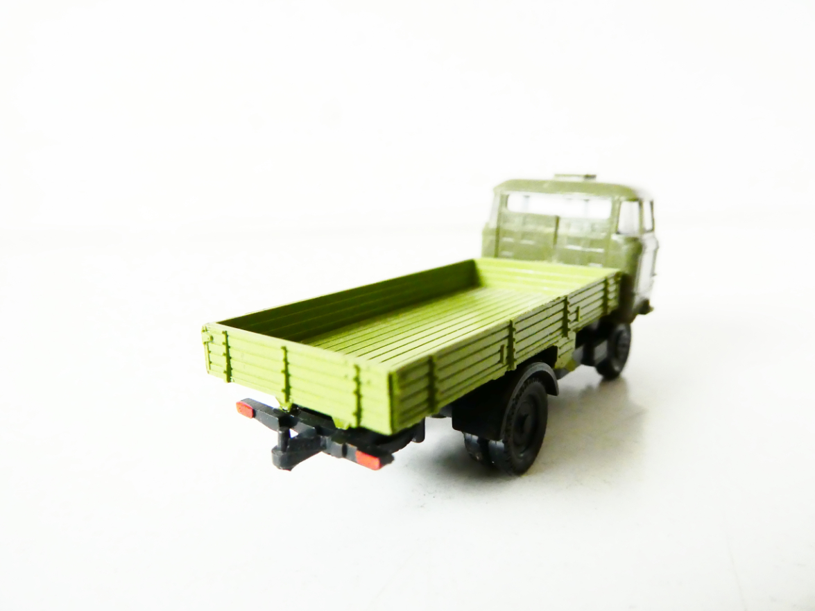 TT VEB Berlinplast Nákladní automobil IFA W50 valník