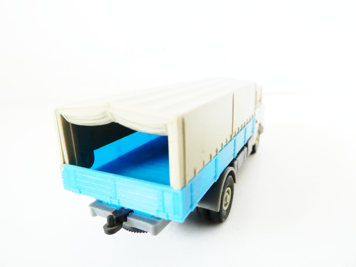 H0 Permot Hruska Nákladní automobil ŠKODA s řidičem - valník plachta PĚKNÝ STAV