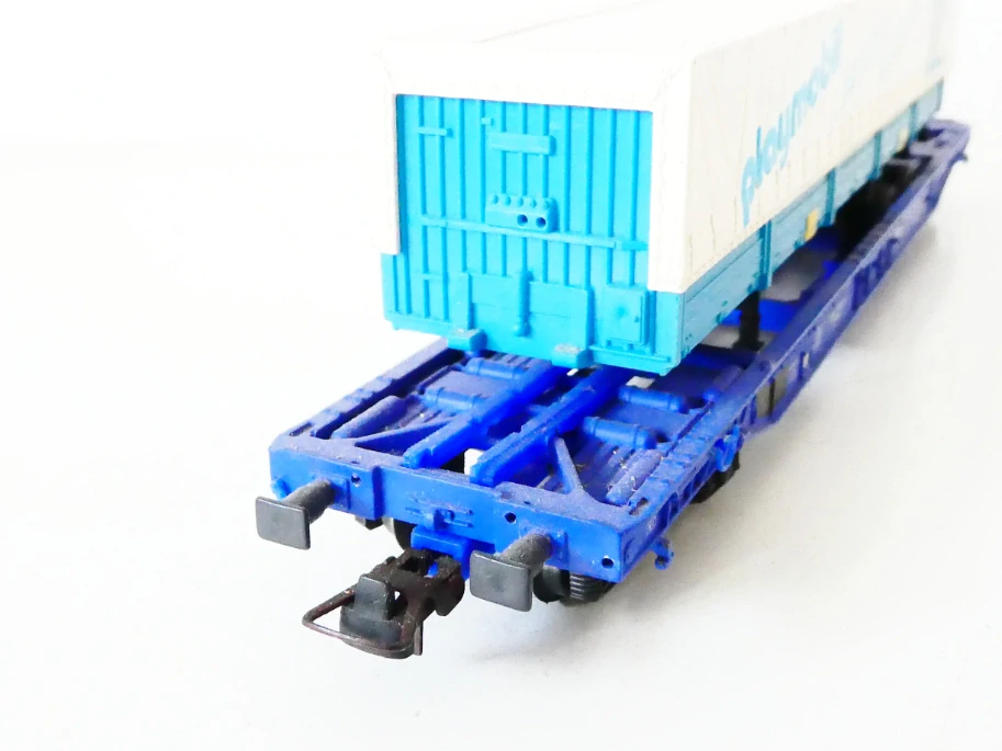 H0 ROCO 48014 Plošinový vůz s automobilovým návěsem Playmobil PĚKNÝ STAV