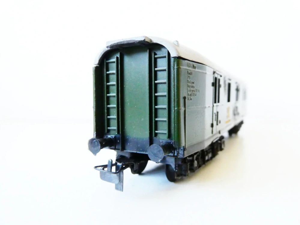 H0 SCHICHT Poštovní vůz 4876 Deutsche Post OSVĚTLENÝ PĚKNÝ STAV