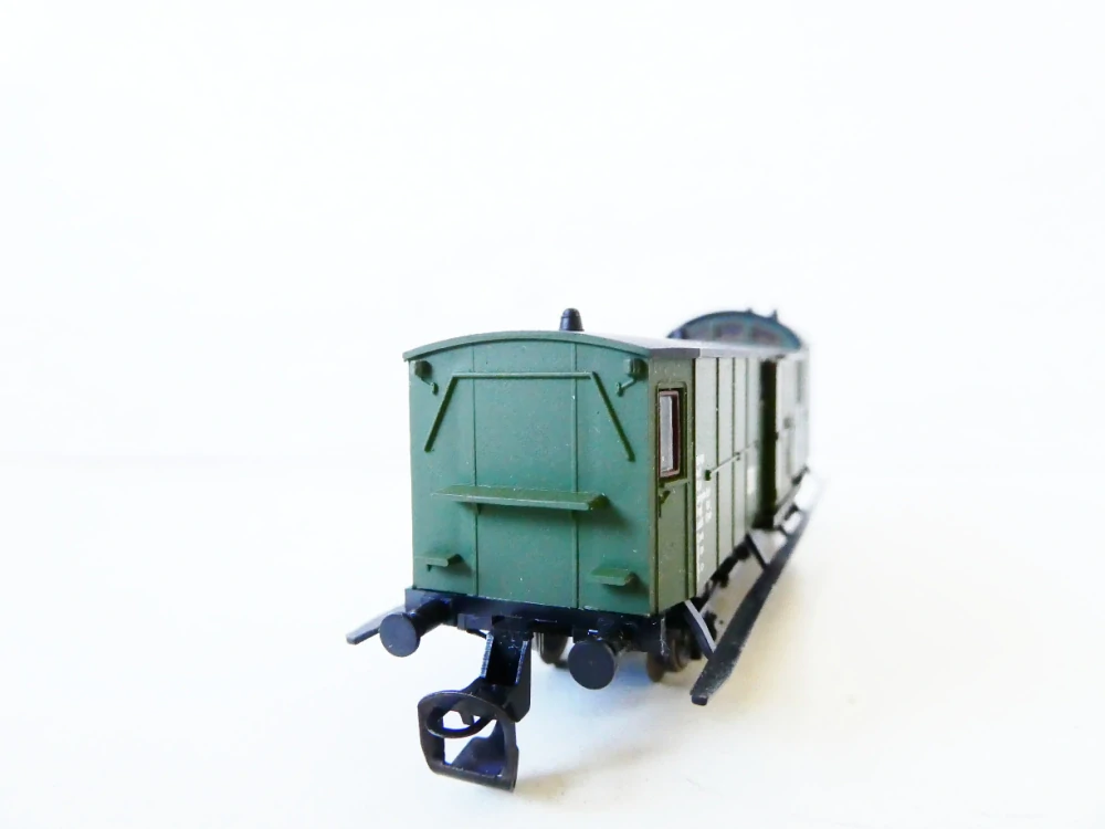 TT BTTB Služební zavazadlový vůz 720-321 Pw3 s posuvnými vraty a balíky 3-osý DR TOP STAV NEPOUŽITÝ