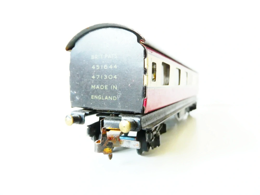 H0 TRIX TTR Osobní vůz 4-osý zn. 27104 / 451644 471304 BRIT PATS - KOVOVÝ VŮZ - ANTIK PĚKNÝ STAV