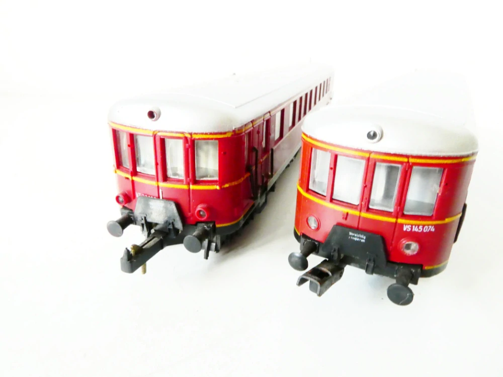 H0 PIKO Dieselová motorová souprava - Motorový vůz VT 33 106 1/2. tř. + vůz VS 145 074 1/2.tř. DB OSVĚTLENÁ 