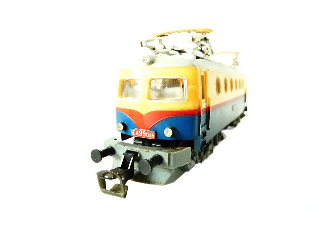 TT BTTB Elektrická lokomotiva E499 035 PĚKNÝ STAV v originální krabičce