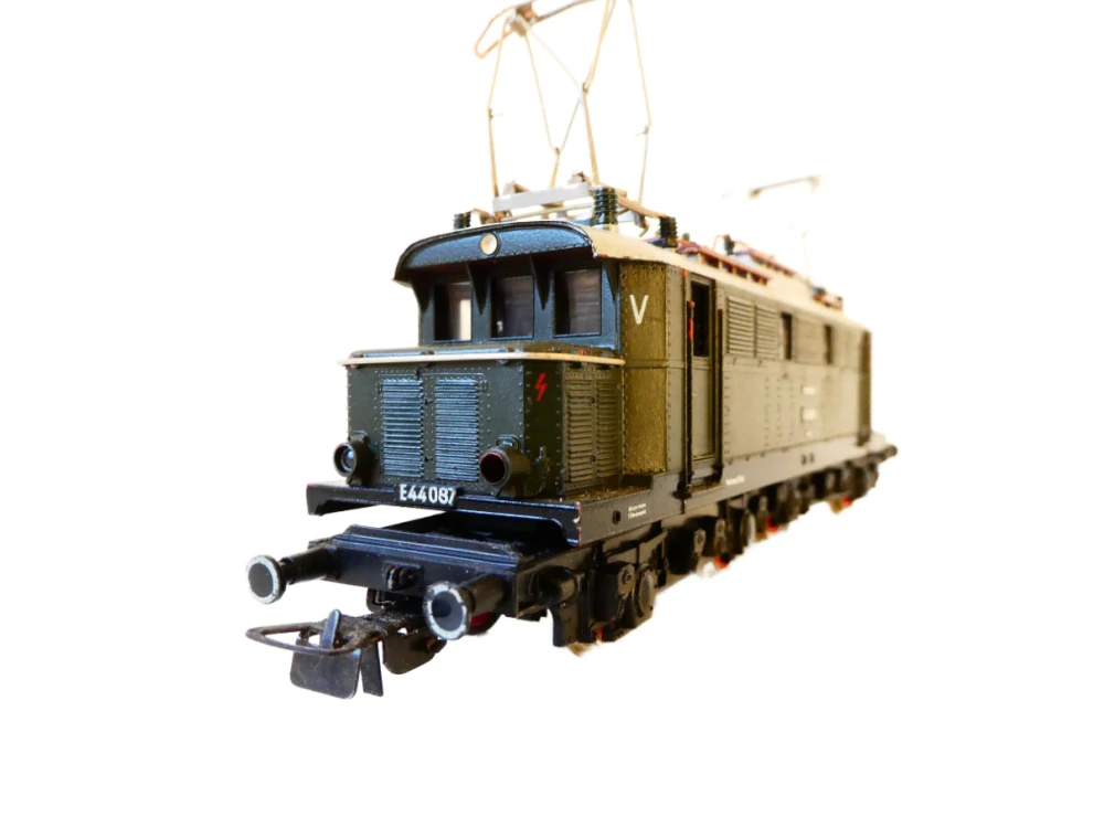 H0 PIKO Elektrická lokomotiva E 44 087 DR OSVĚTLENÁ PĚKNÝ STAV