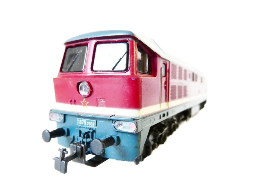 H0 PIKO Dieselová lokomotiva T679 2002 ČSD OSVĚTLENÁ TOP STAV NEPOUŽÍVANÁ v krabičce