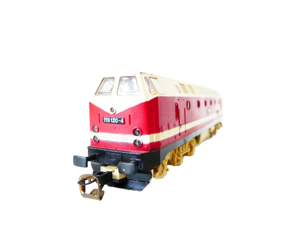 TT BTTB Dieselová lokomotiva BR 119 120-4 DR OSVĚTLENÁ TOP STAV v krabičce 