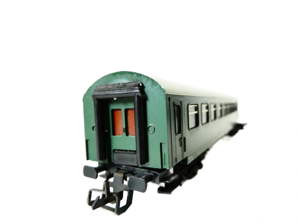 TT ZEUKE/BTTB Osobní vůz 57 50 28-15068-9 Bghwe DR - kratší verze PĚKNÝ STAV