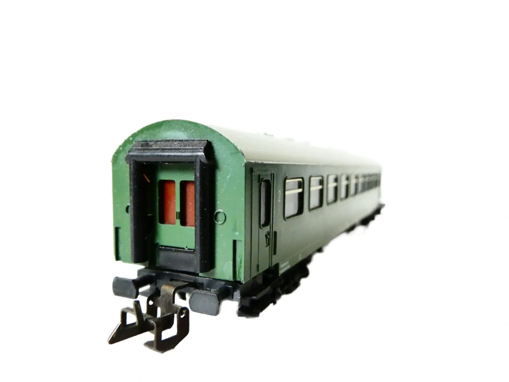TT ZEUKE/BTTB Osobní vůz 57 50 28-15068-9 Bghwe DR - kratší verze PĚKNÝ STAV