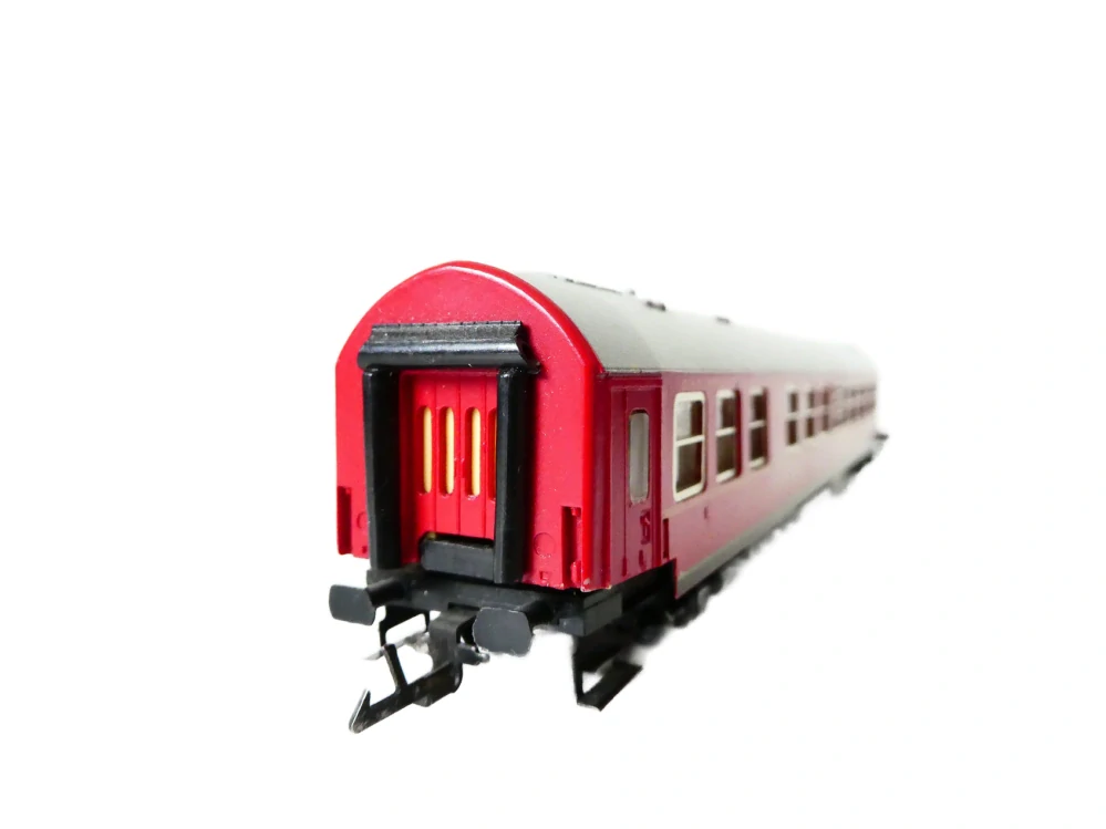 TT ZEUKE Jídelní vůz 51 50 88-40 111-9 WRm MITROPA TOP STAV (závlačka na spřáhlo přiložena)