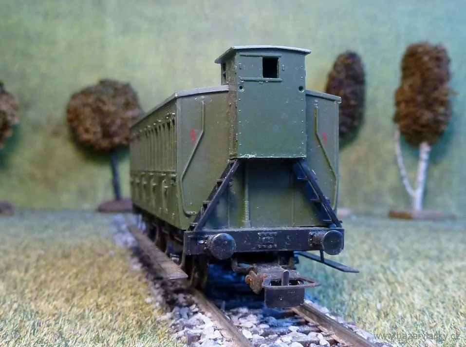 H0 Osobní vůz DR (ocelová kola)