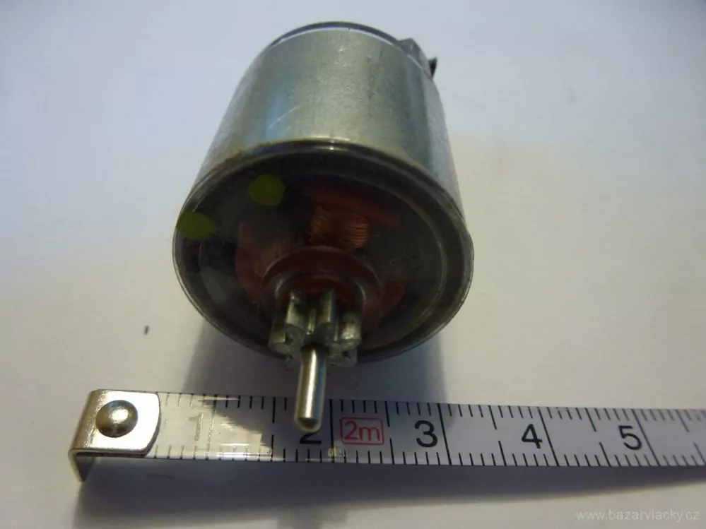 H0 - Motor do lokomotivy