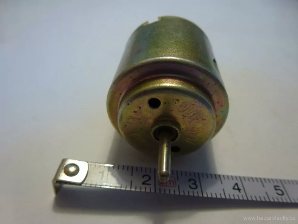 H0 - Motor do lokomotivy