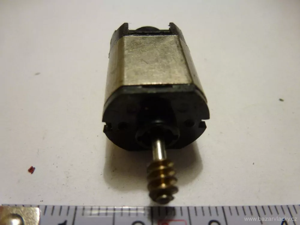 Motor do lokomotivy