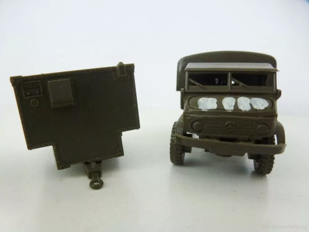 H0 Nákladní automobil s plachtou vojenský + přívěs