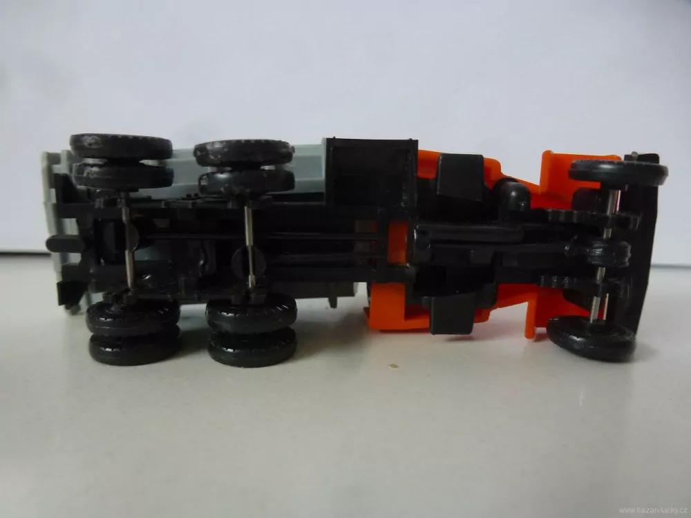 H0 Nákladní automobil valník - oranžový