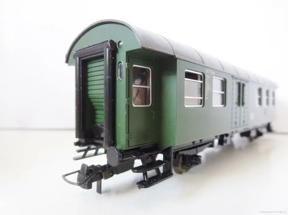 H0 ROCO Osobní vůz 2. tř. DB