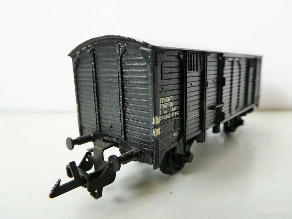 TT Zeuke Nákladní vůz krytý EUROP SNCF TOP STAV