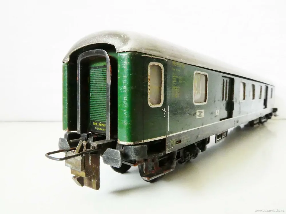 H0 TRIX Osobní vůz DB s posuvnými dveřmi kovový ANTIK