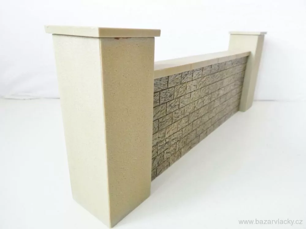 H0 Kamenná zeď se sloupy 31,5 x 4 x 11,5 cm