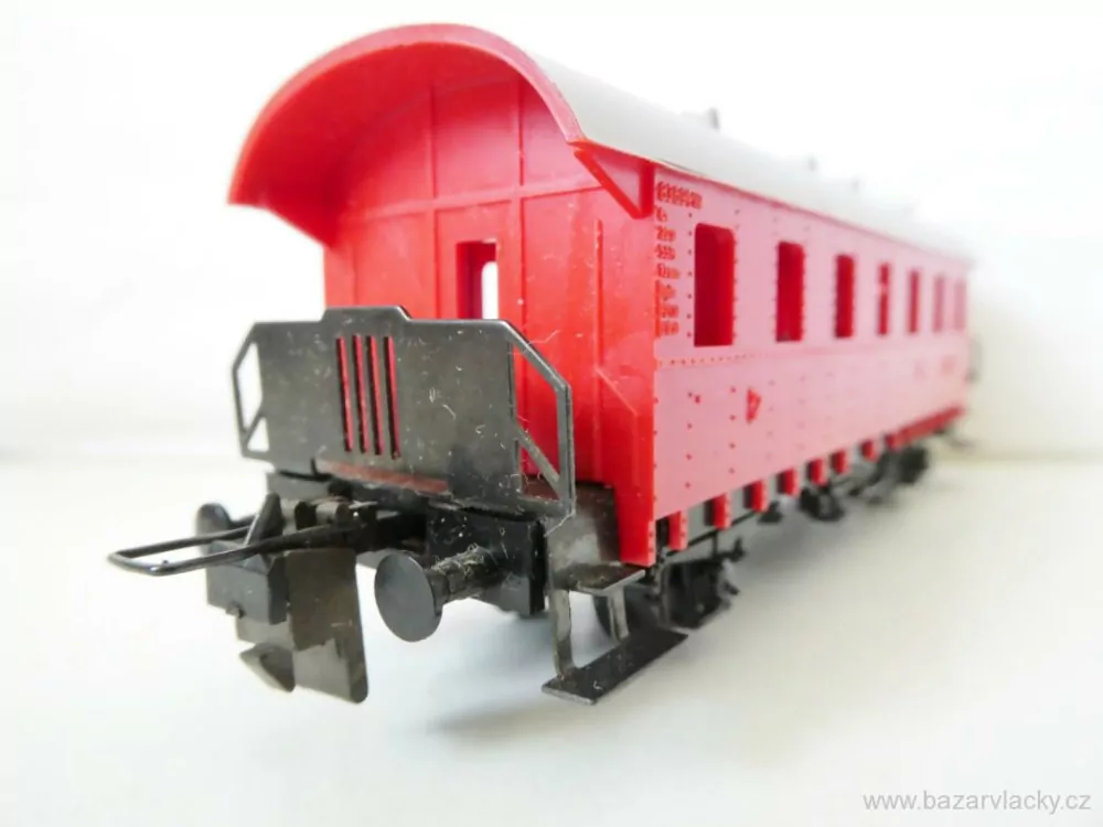 H0 TRIX Osobní vůz 2. tř. červený TOP STAV