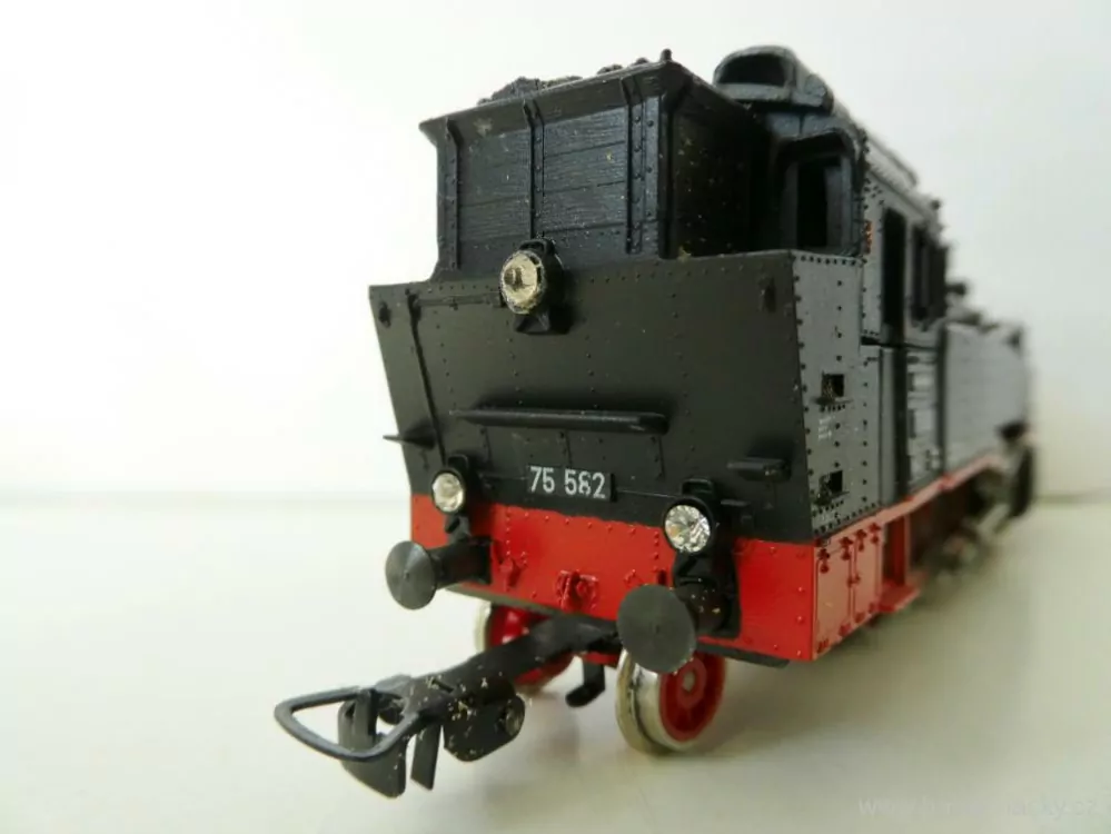 H0 PIKO Parní lokomotiva BR 75 582 DR PĚKNÝ STAV