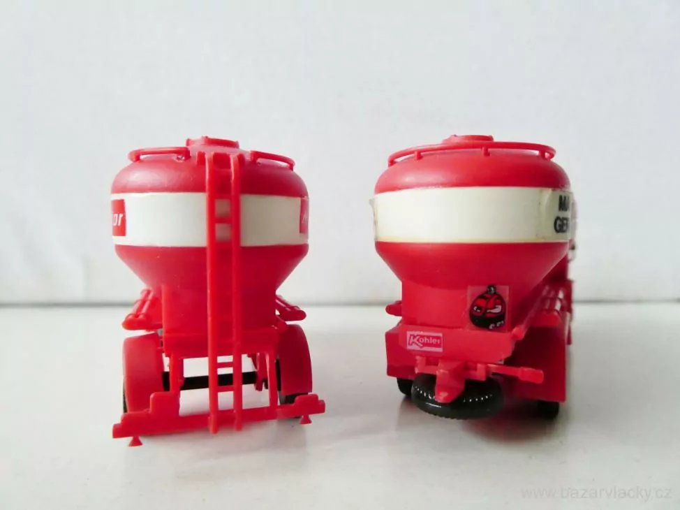 H0 Kibri Nákladní automobil Mercedes s přívěsem KOHLER MUSKATOR - sypké hmoty