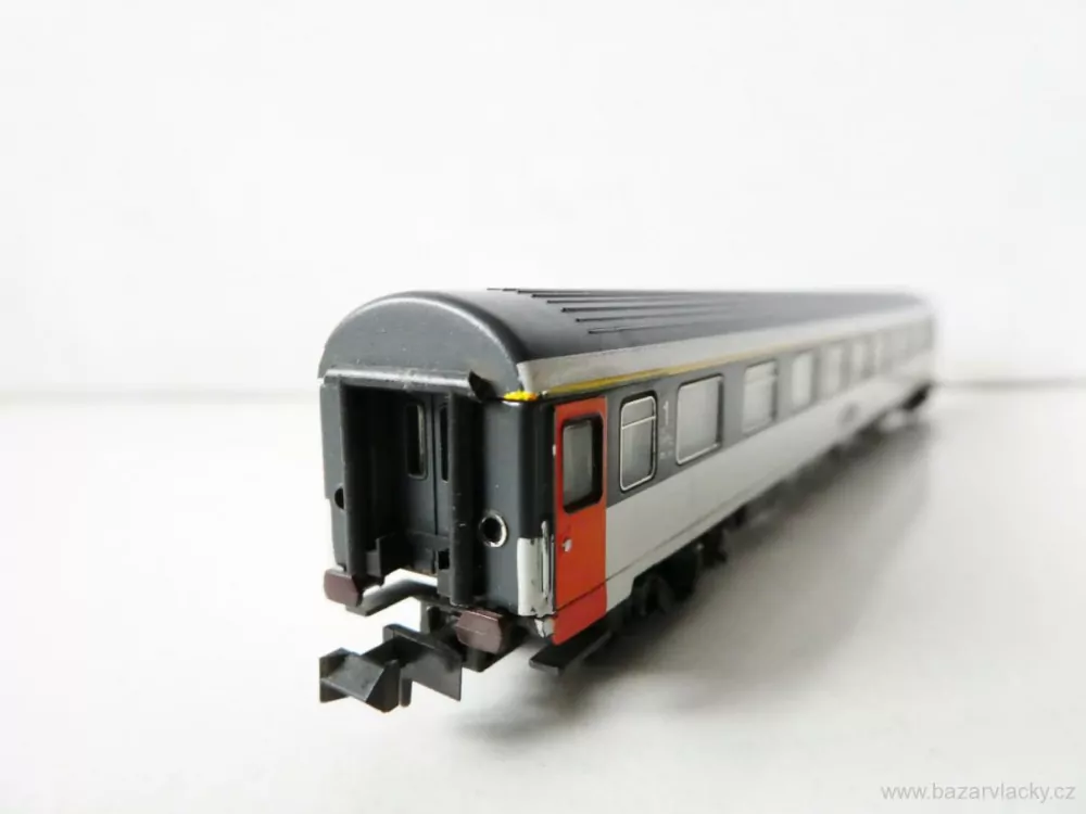 N MINITRIX Osobní vůz 1. tř. SNCF TOP STAV