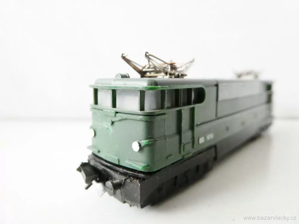 N PIKO Elektrická lokomotiva BB 9210 SNCF 