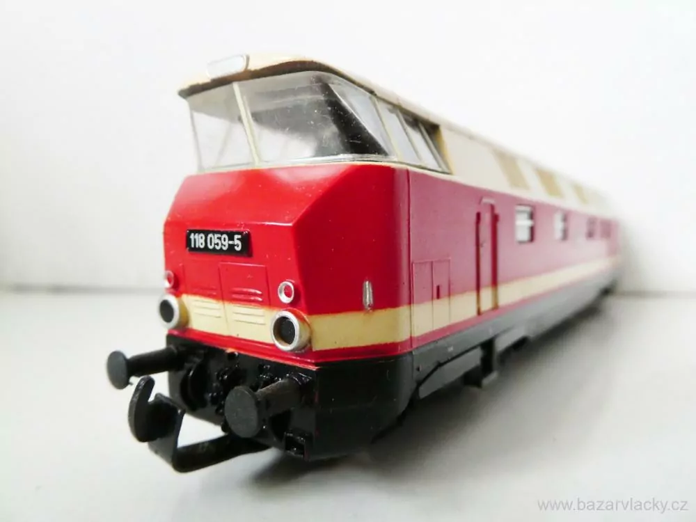 H0 GÜTZOLD Dieselová lokomotiva BR 118 059-5 DR PĚKNÝ STAV