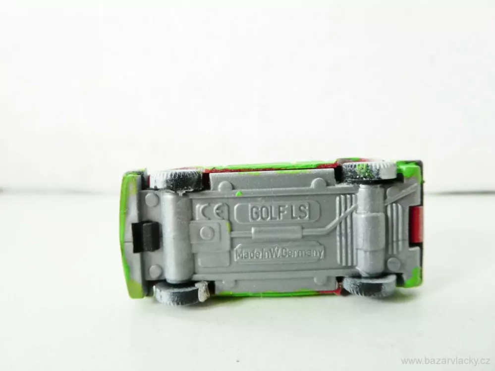 H0 Osobní automobil GOLF LS