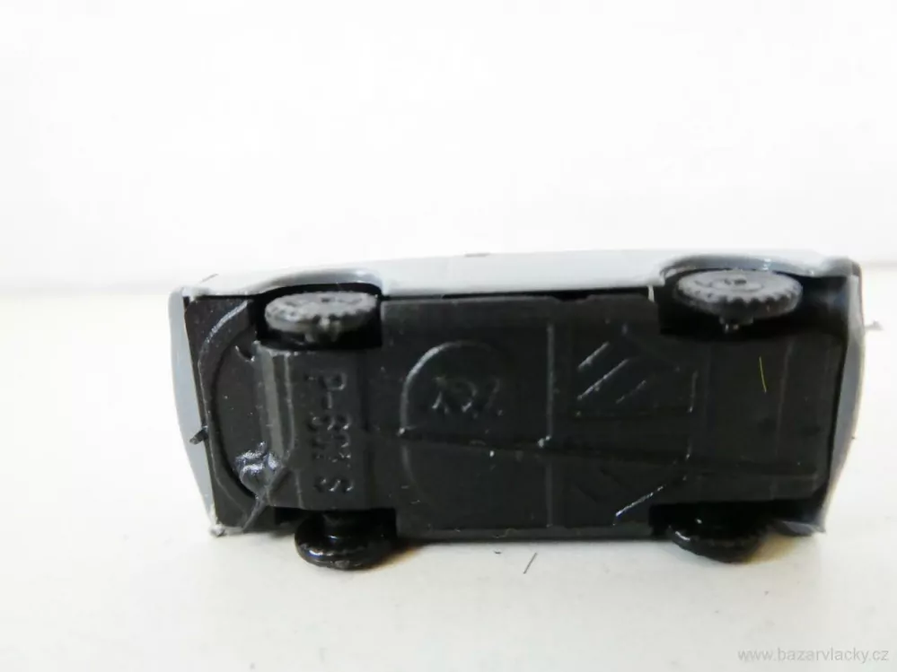 H0 Osobní automobil Trabant 601 S TOP STAV