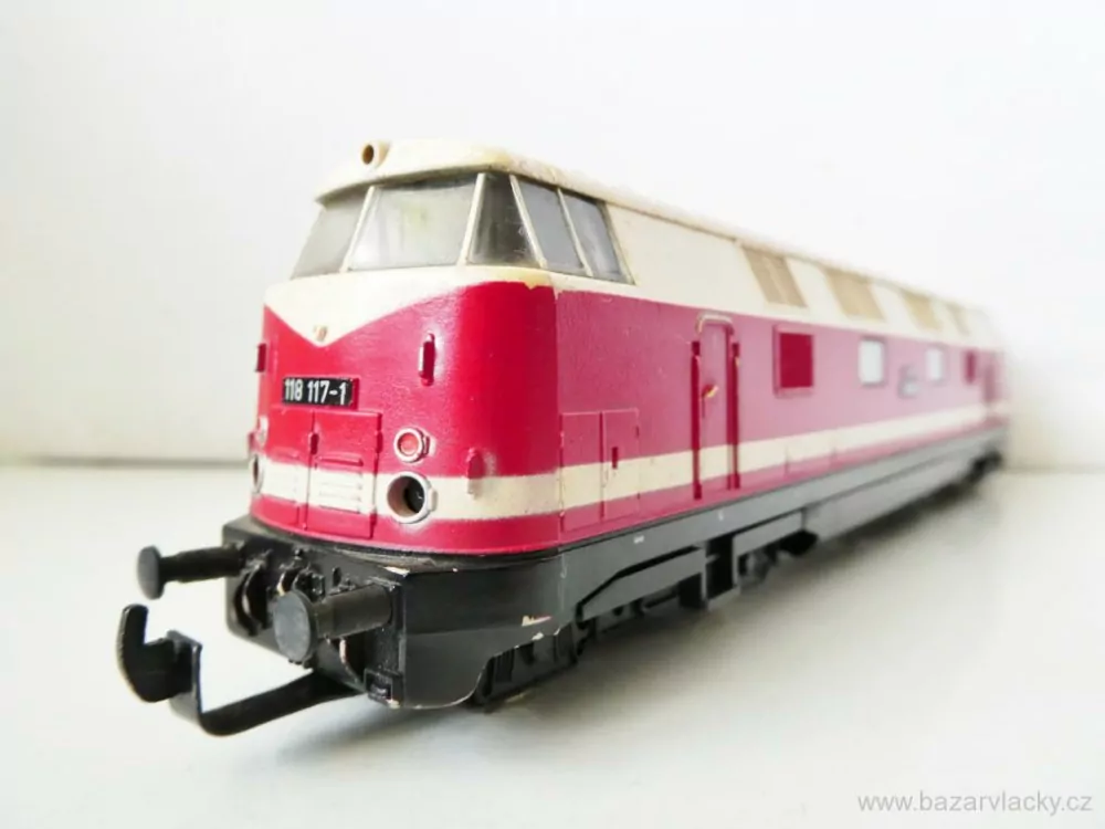 H0 PIKO/GÜTZOLD Dieselová lokomotiva BR 118 117-1 DR PĚKNÝ STAV
