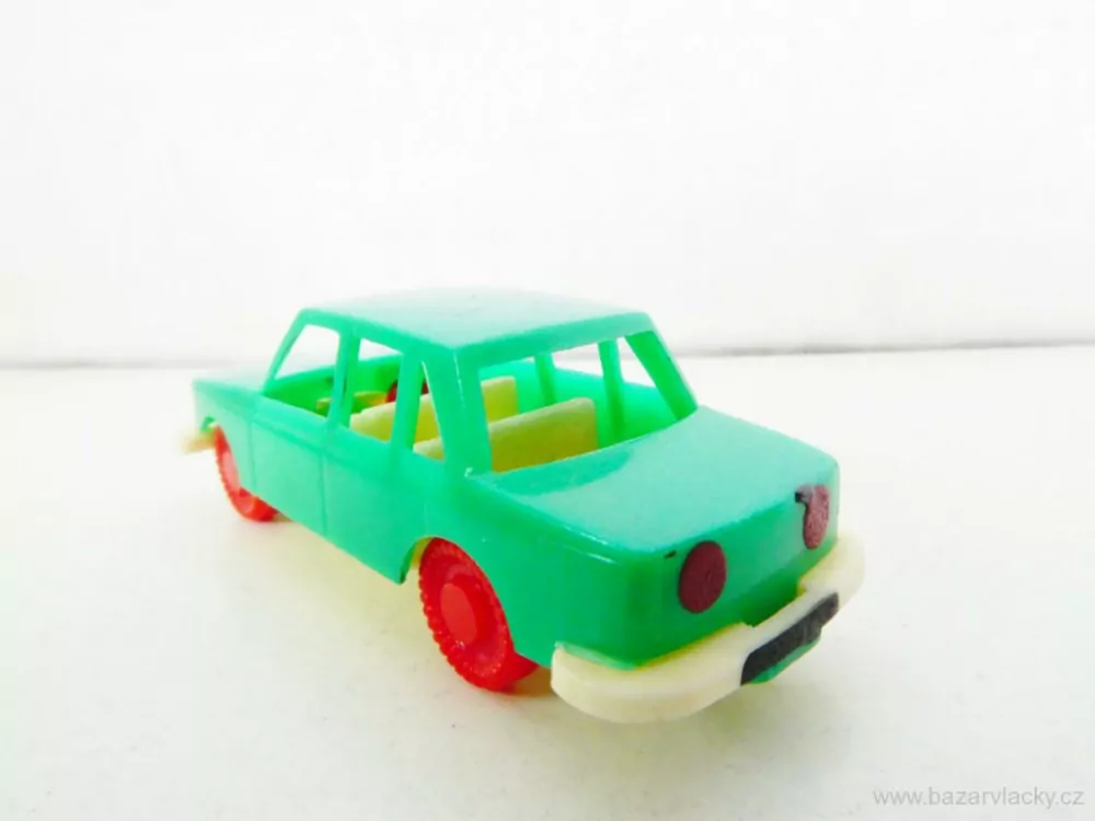 H0 Osobní automobil Wartburg 353 TOP STAV