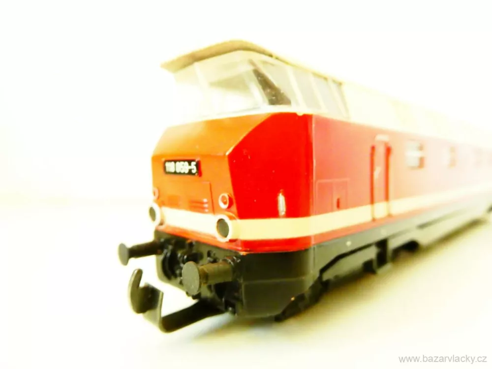 H0 GÜTZOLD Dieselová lokomotiva BR 118 059-5 DR PĚKNÝ STAV