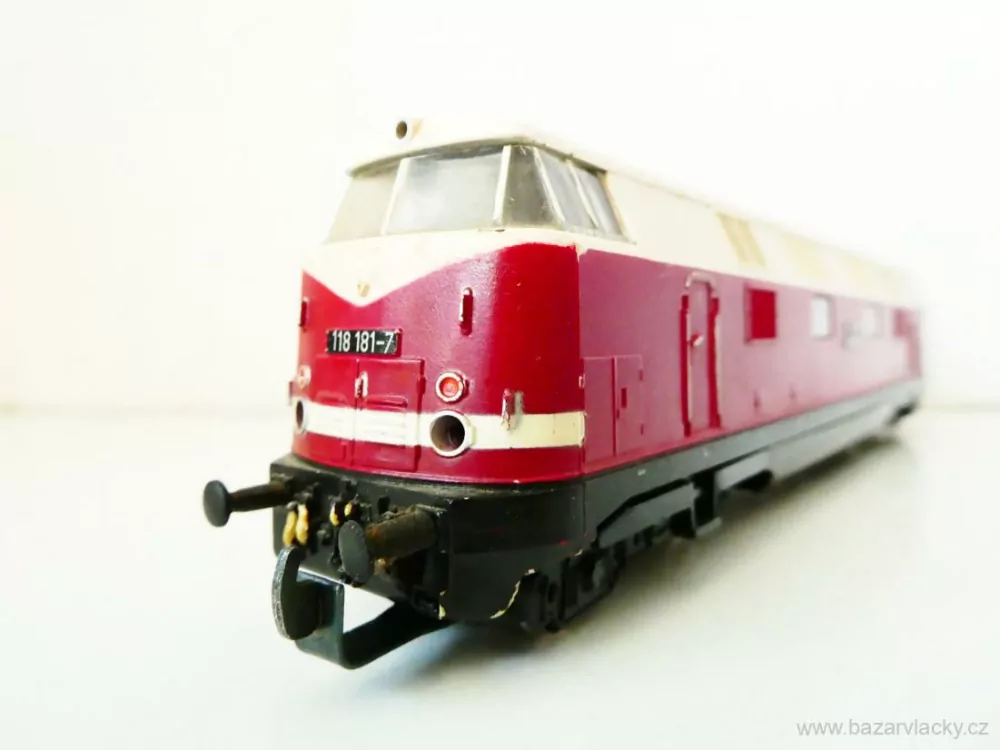H0 GÜTZOLD Dieselová lokomotiva BR 118 181-7 DR NA OPRAVU (svítí, ale nejede)