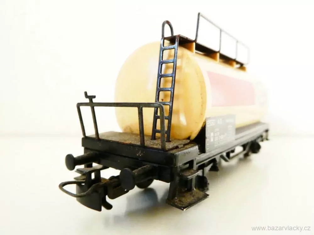 H0 Märklin Cisternový vůz ESSO PĚKNÝ STAV (nový Märklin)