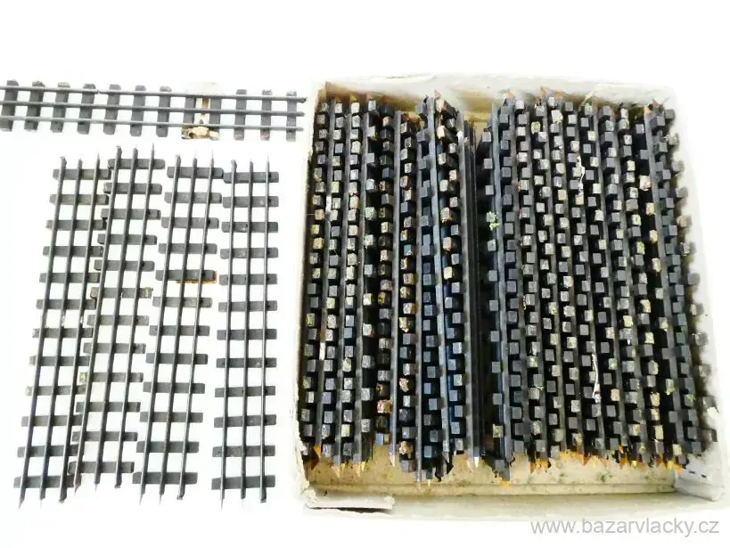 H0 SET Kolej přímá 175 mm starší výroby s dřevěnými pražci v krabičce 41 ks