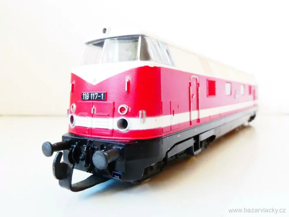 H0 GÜTZOLD Dieselová lokomotiva BR 118 117-1 DR TOP STAV NEPOUŽITÁ