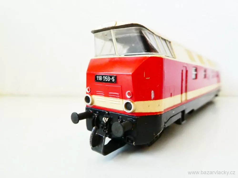 H0 GÜTZOLD Dieselová lokomotiva BR 118 059-5 DR PĚKNÝ STAV