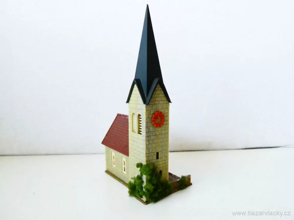 N Kostel s farářem