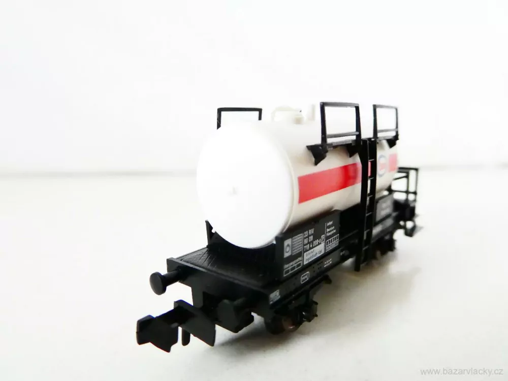 N FLEISCHMANN 8400 Cisternový vůz Esso 21 80 000 2 797-7 [P] DB TOP STAV NEPOUŽITÝ v krabičce