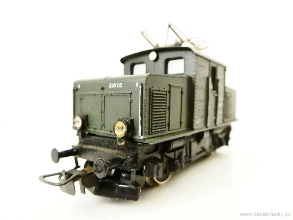 H0 PIKO Elektrická lokomotiva E69 05 DR