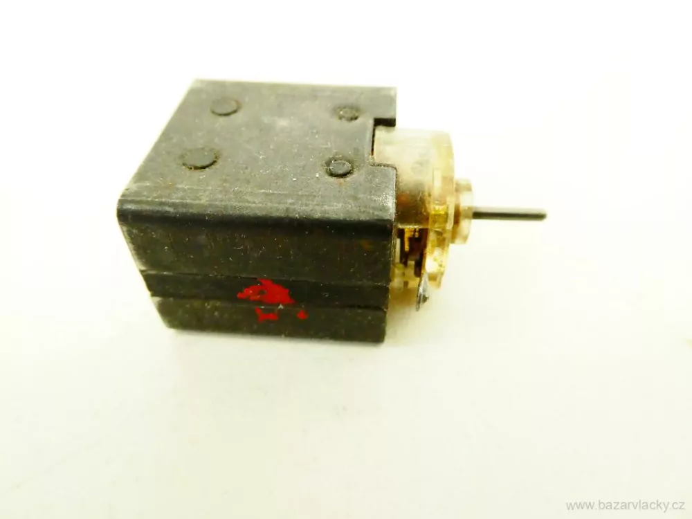 Motor do lokomotivy 
