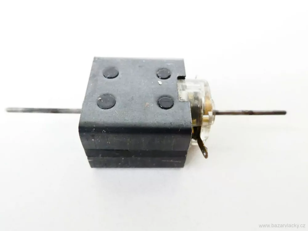 Motor do lokomotivy