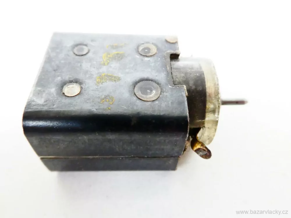 Motor do lokomotivy 