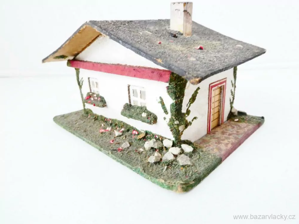 TT Rodinný domek starý (zn. zespodu)